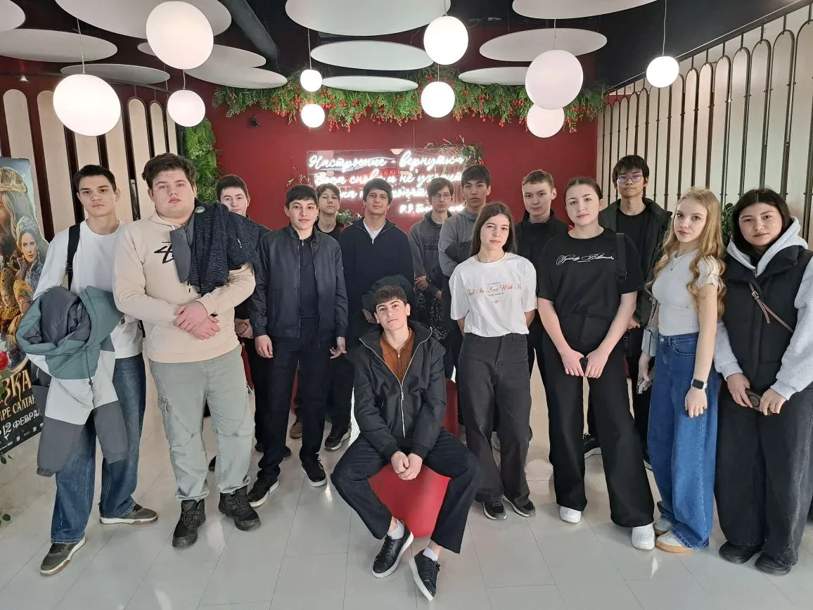 Студенты механического отделения АГПК посетили фильм «Красавица» о блокаде Ленинграда