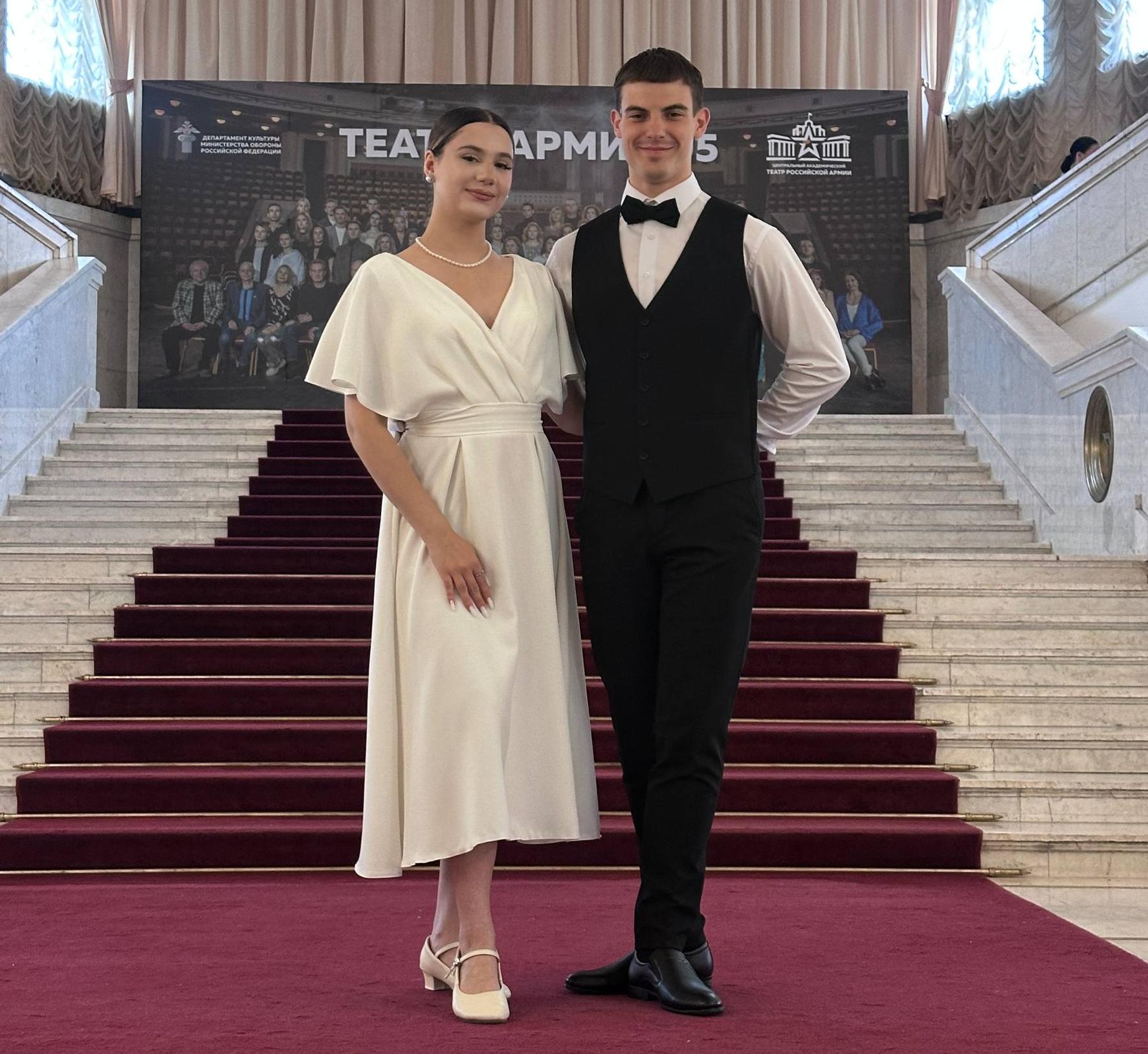 Студенты АГПК, амбассадоры ФП Профессионалитет с честью представили Астраханскую область на Всероссийском культурно-патриотическом проекте «Бал Победы»