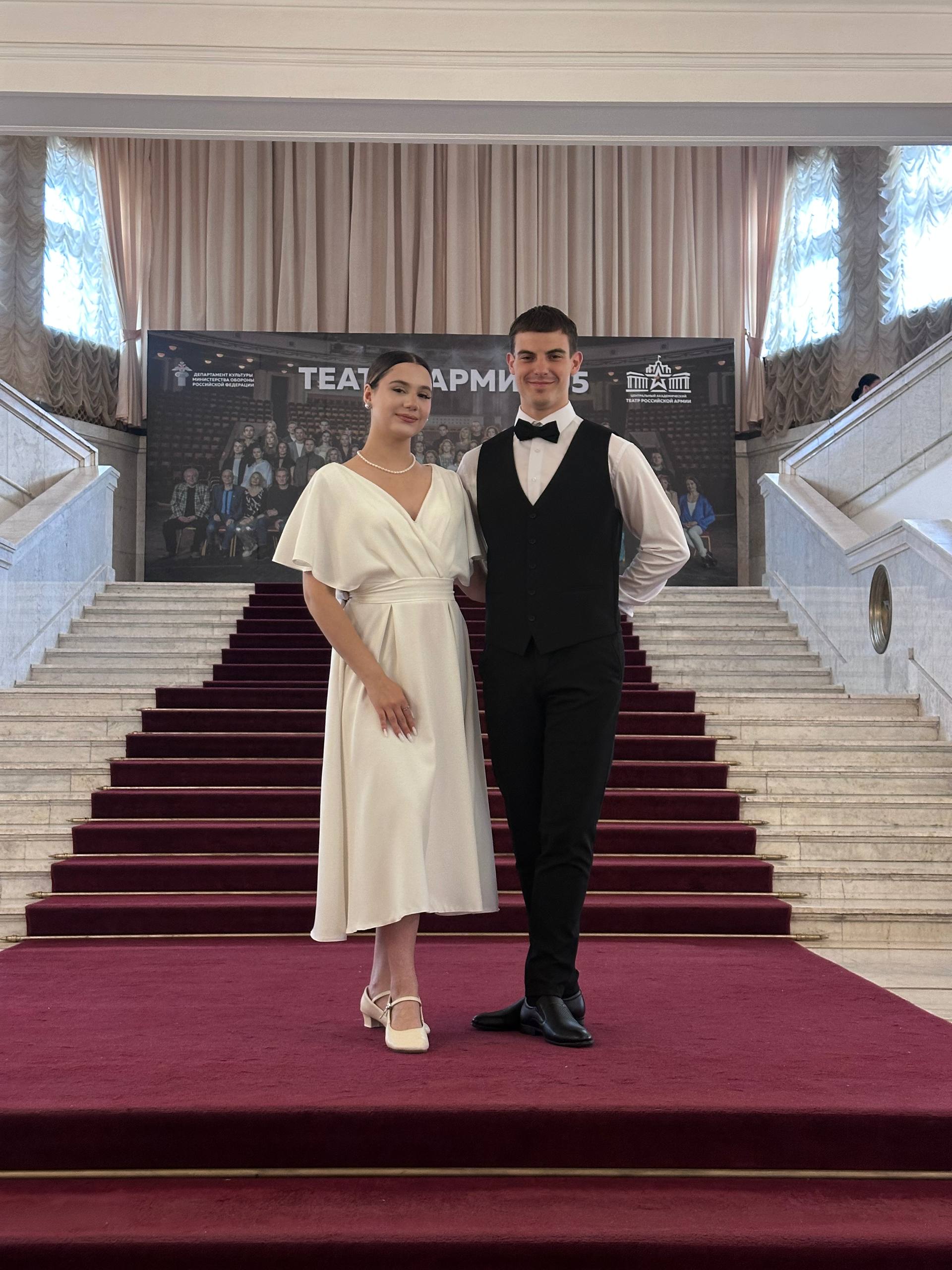 Студенты АГПК, амбассадоры ФП Профессионалитет с честью представили Астраханскую область на Всероссийском культурно-патриотическом проекте «Бал Победы»