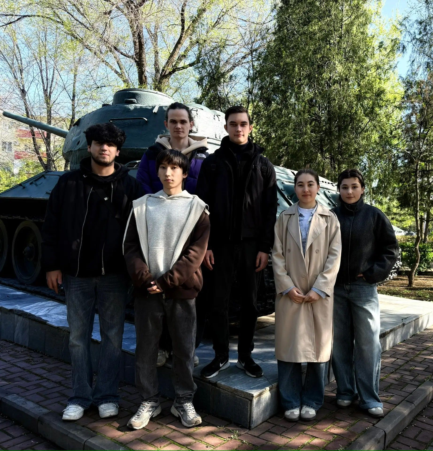 Студенты ИТЭП приняли участие в субботнике, организованном Росгвардией