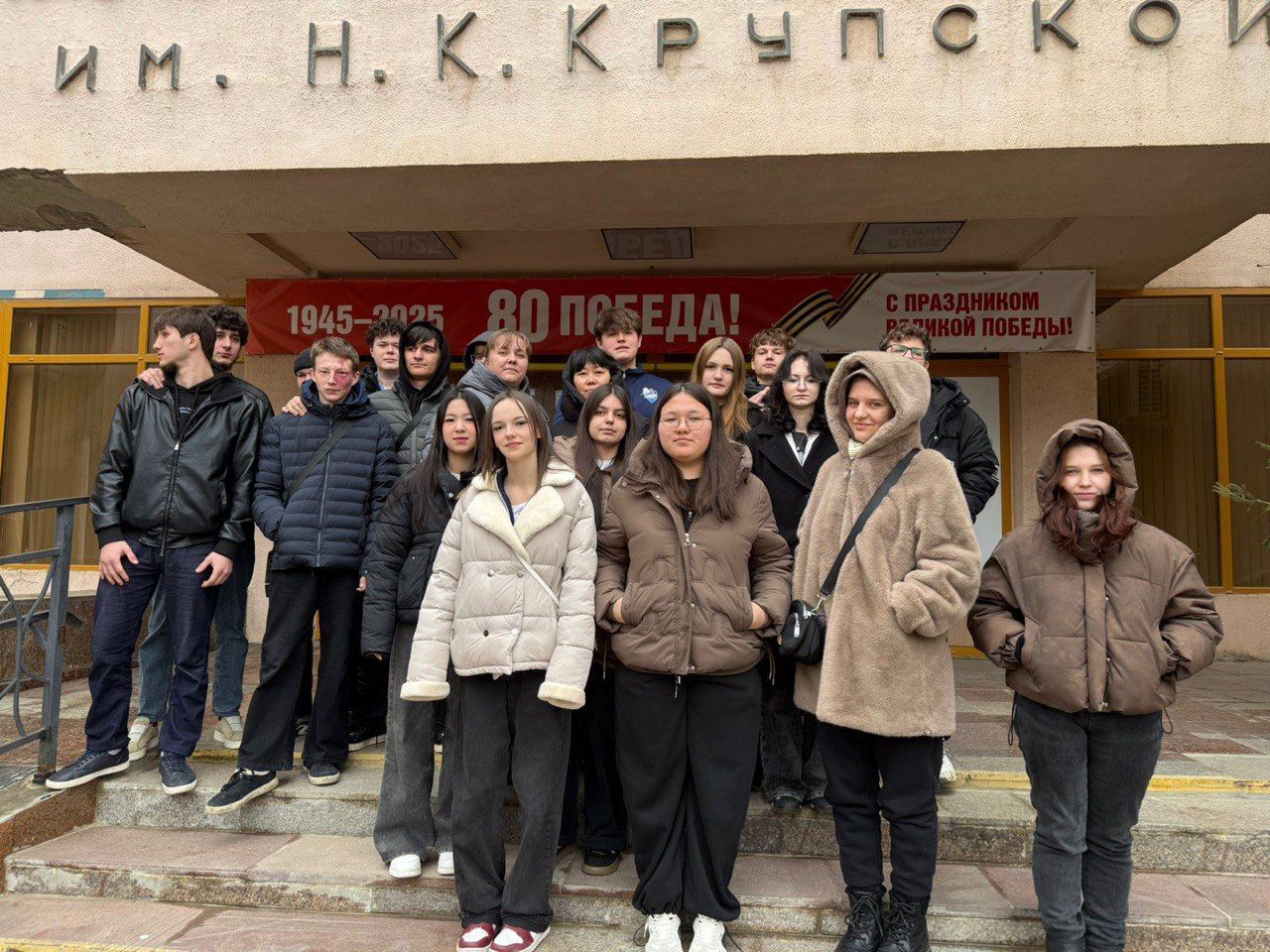 Студенты СТИД познакомились с творчеством астраханских поэтесс на презентации поэтических сборников