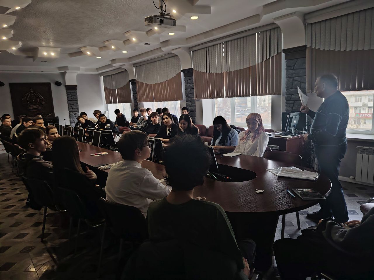 Студенты АГПК обсудили ценность жизни на встречах с психологом