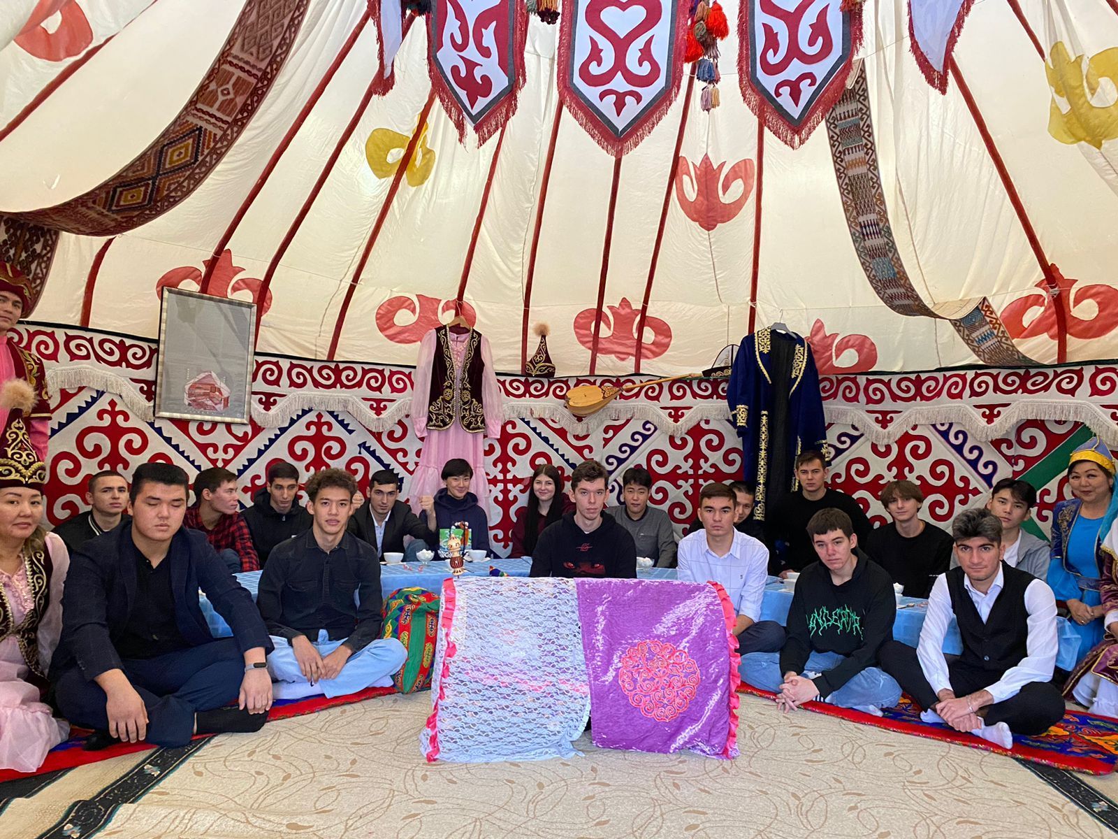 Студенты АГПК побывали в Региональном культурном центре имени Курмангазы