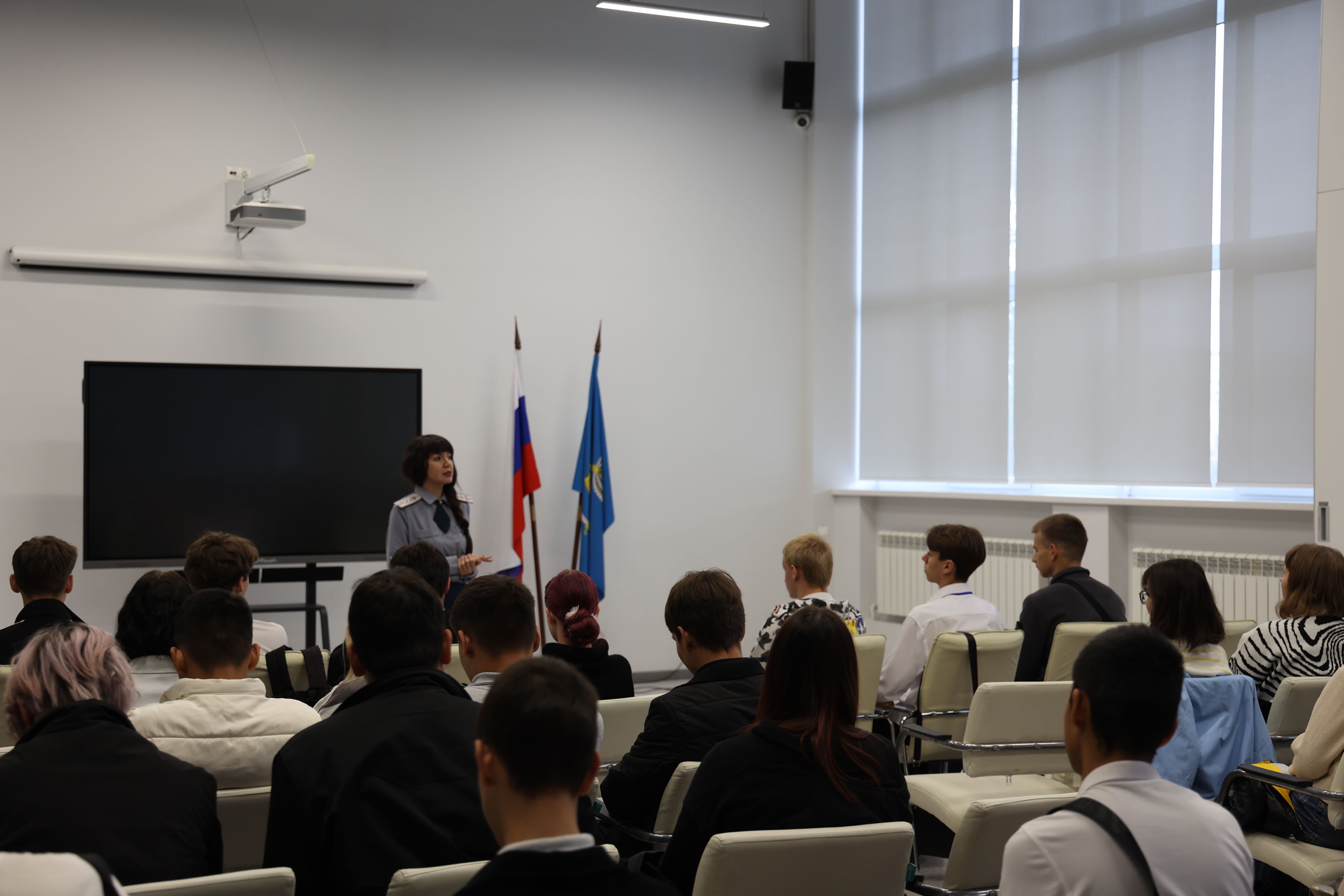 В АГПК состоялась профилактическая беседа в рамках акции "Сообщи, где торгуют смертью"