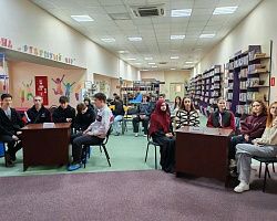 Студенты Лиманского филиала АГПК сразились в интеллектуальном брейн-ринге «Ступени власти»