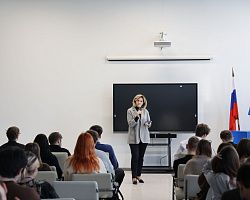 Диалог о карьере со студентами АГПК