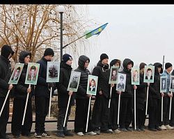 Студенты Лиманского филиала АГПК на торжественном мероприятии в память воинов-интернационалистов