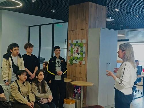 Студенты АГПК познакомились с работой Сбербанка