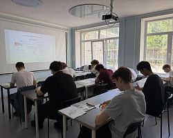 Студенты механического отделения приняли участие в патриотической акции «Фронтовой треугольник‑2026»