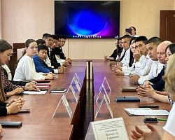 «Пропуск в профессию»: студенты АГПК узнали, как работает администрация Володарского района! 