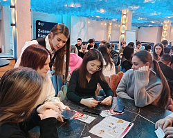 Студенты АГПК прокачали управленческие компетенции на тренинге-игре от общества «Знание»