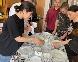 В Лиманском филиале завершилось обучение по программе «Официант 3 разряда»