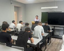 В Лиманском филиале АГПК прошла профориентационная беседа о контрактной службе в сфере БПЛА