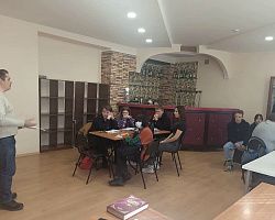 Студентам АГПК рассказали об опасностях терроризма и экстремизма