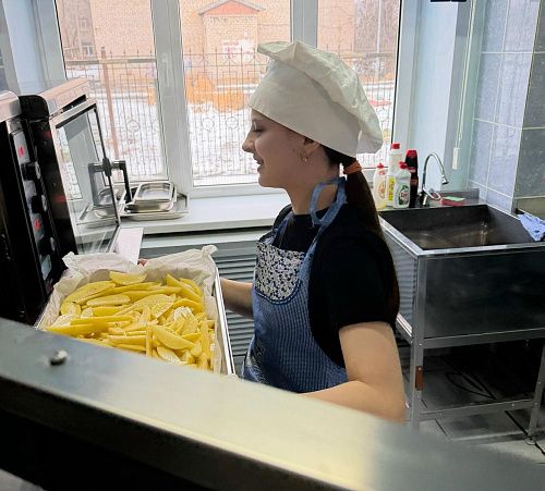 «Первая профессия»: Лиманские школьники осваивают рабочие специальности в АГПК