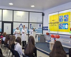 Студенты‑сварщики заботятся о будущем: молодёжь приняла участие в акции „Здоровье будущих поколений“ ко Дню неонатолога
