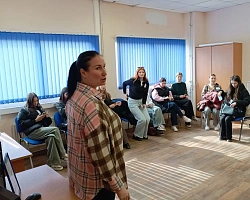 Профориентационная экскурсия логистов АГПК в гипермаркет Лента