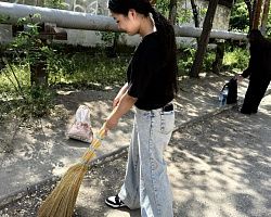 Cтуденты ИТЭП внесли вклад в благоустройство территории колледжа