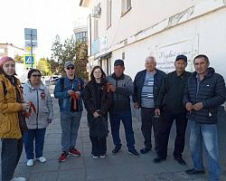 Студенты Харабалинского филиала АГПК и члены Харабалинской организации ВОС поддержали акцию «Георгиевская лента»