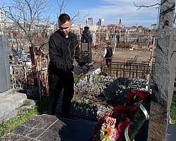 Студенты АГПК присоединились к ежегодной акции «Очистим историческую память от мусора»