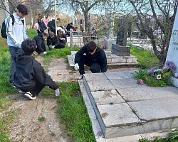 Студенты АГПК присоединились к ежегодной акции «Очистим историческую память от мусора»