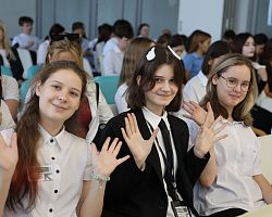 Вручение студенческих билетов первокурсникам отделения СТИД