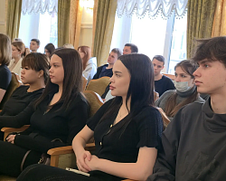 Лекция о самомотивации и целеполагании прошла в Думе Астраханской области