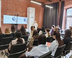 Студенты Астраханского государственного политехнического колледжа посетили бизнес‑центр «Мой бизнес»