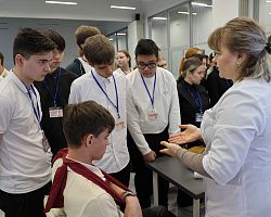 Депутат Госдумы Леонид Огуль в гостях АГПК с программой «Готов к санитарной обороне»